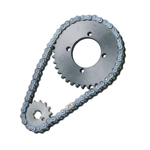 What is the main advantage of toothed chain drive?